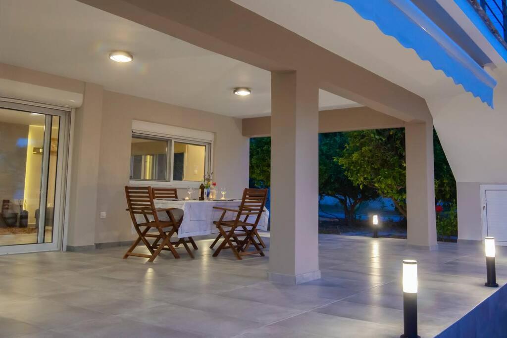 House On The Beach Σαλαμίνα Εξωτερικό φωτογραφία