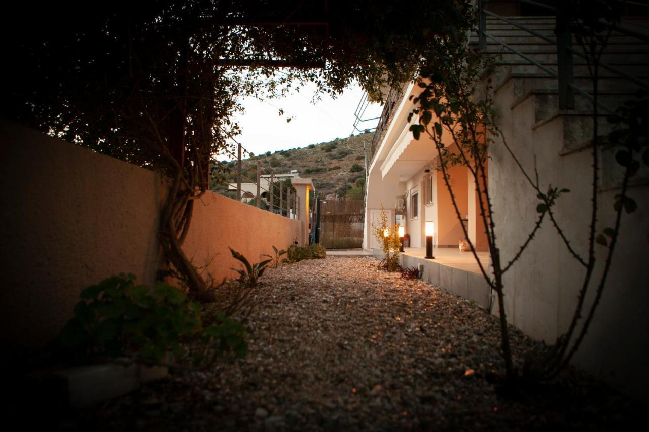 House On The Beach Σαλαμίνα Εξωτερικό φωτογραφία